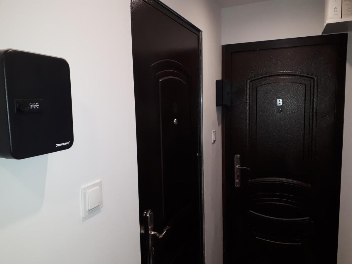 apartamenty centrum Panoramiczna mała dwójka SWAN ŁABĘDŹ PROMENADA Klimatyzacja lodowa Kielce Exterior foto