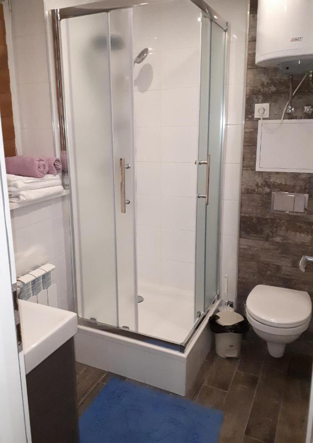 apartamenty centrum Panoramiczna mała dwójka SWAN ŁABĘDŹ PROMENADA Klimatyzacja lodowa Kielce Exterior foto