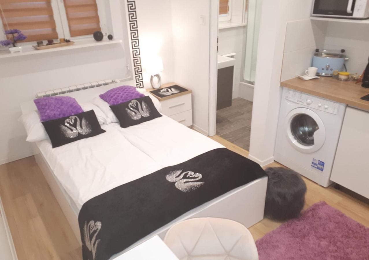 apartamenty centrum Panoramiczna mała dwójka SWAN ŁABĘDŹ PROMENADA Klimatyzacja lodowa Kielce Exterior foto